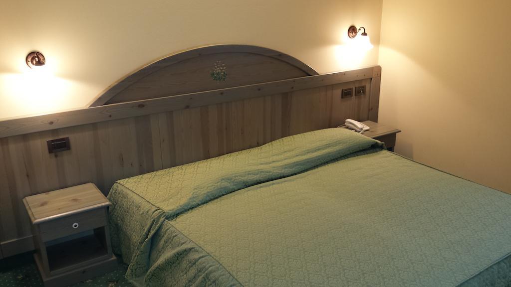 Hotel Pesek San Dorligo della Valle Szoba fotó